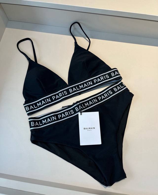 Fashion Brand Bikini Swimsuit Top Is Super Cool. It Is Sold Simultaneously In Ma