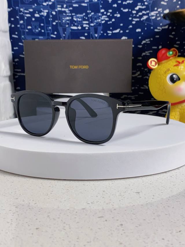 tomford Tom Ford 2025 New Sunglasses Round Square Anti-Ultraviolet Sunglasses