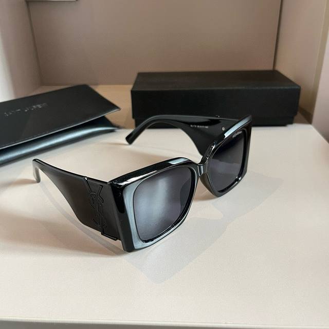ysl I Really Love The Saint Laurent Sunglasses. They Give Off A Strong Aura W