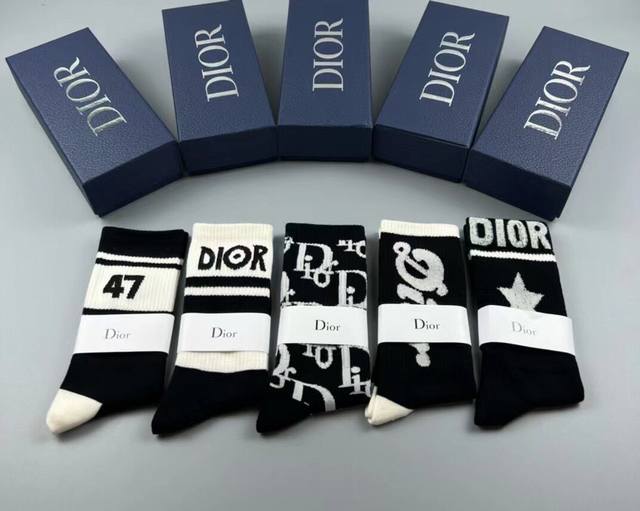 Special Dior Dior D's New Women's Mid-Tube Socks, One Box Of Five Pairs Of Pure