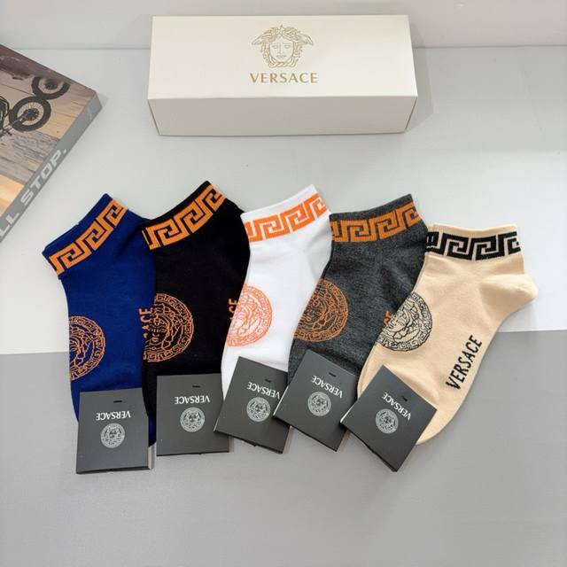 Comes With Packaging. One Box Contains Five Pairs Of Versace Versace European An