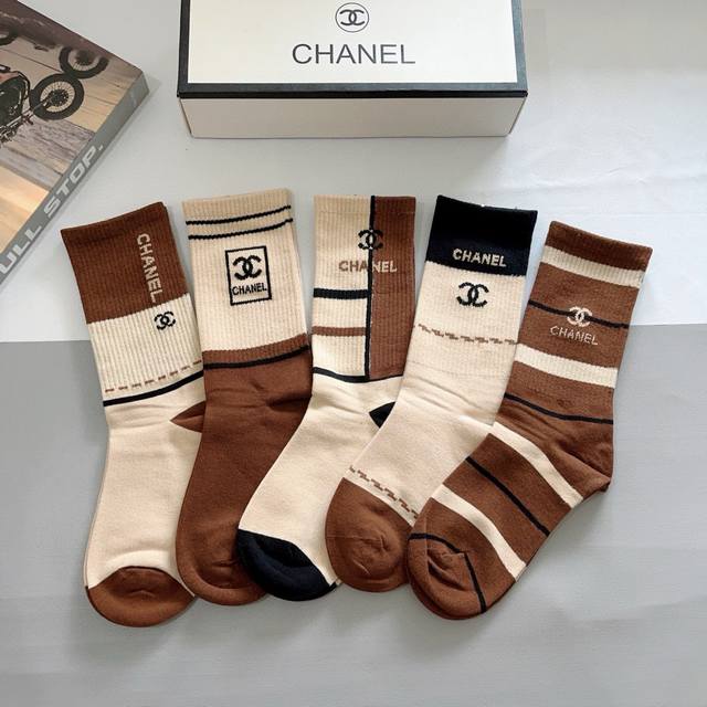 With Packaging 5 Pairs Per Box Chanel Classic Socks High Version Pure Cotton Mat