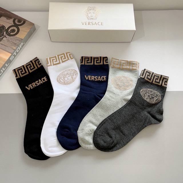 Comes With Packaging. One Box Contains Five Pairs Of . European And American Big