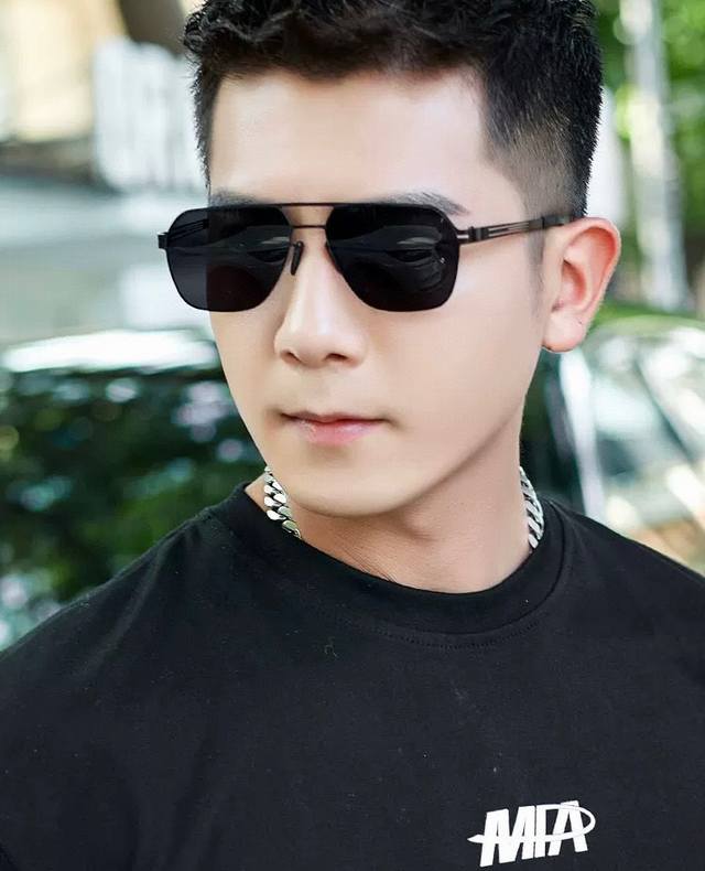 lv 2025 New Style Men And Women Couple Sunglasses Polygonal Sunglasses Ip Ele