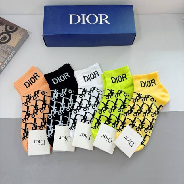 With Packaging 5 Pairs Per Box Dior New Short Tube Socks Pure Cotton Fabric Hot