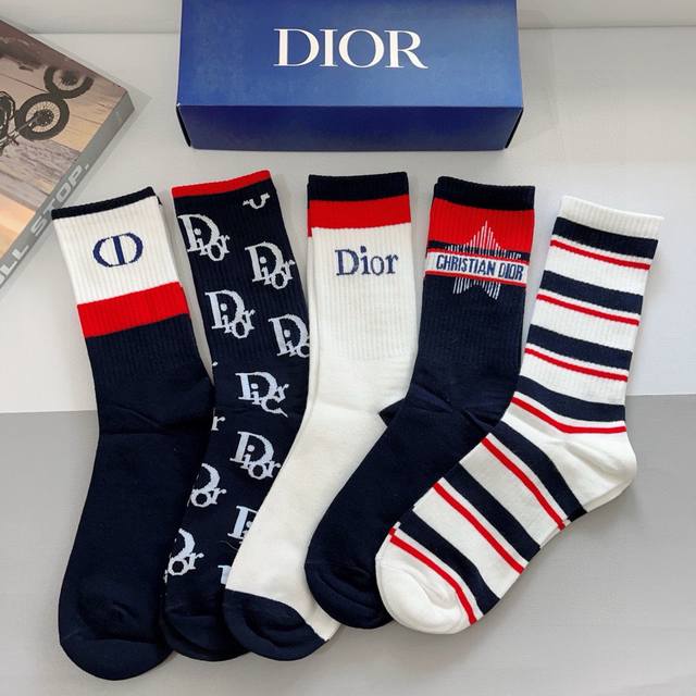 With Packaging, 5 Pairs In A Box Dior's New Calf Socks Are Made Of Pure Cotton F