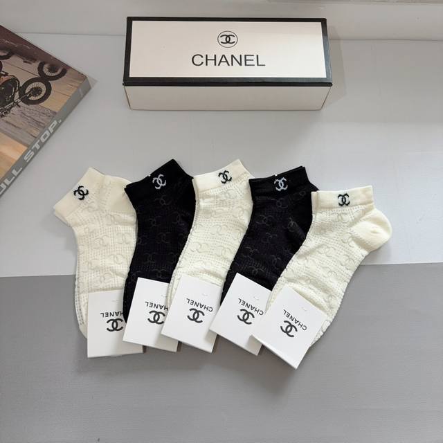 With Packaging 5 Pairs Per Box Chanel Chanel New Bamboo Cotton Breathable Boat S