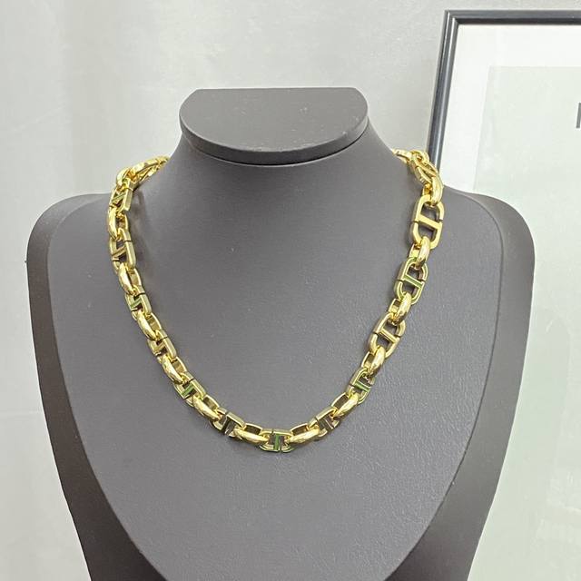 dior Necklace Hot-Selling Model Is Hot And New Dior Metal Green Cd Letter Nec