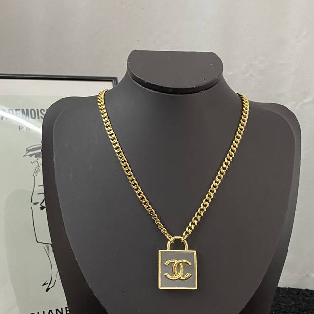 Chanel Necklace Hot-Selling Model Burst New Consistent Zp Counter Synchronizatio
