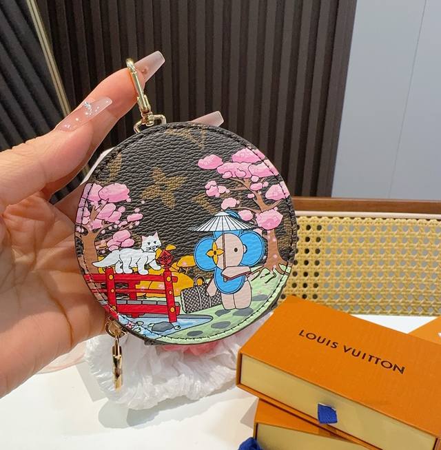 louis Vuitton Old Flower Bag Pendant Cartoon Painted Small Coin Purse Lv Bag