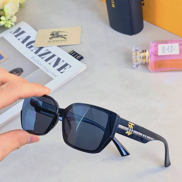 burberr* Korean Square Face-Revealing Small Sunglasses For Women, Sunshade Fo