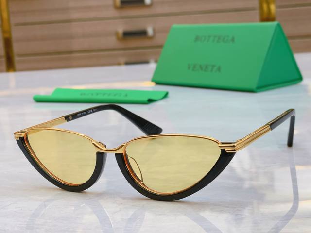 bottega Venet* Bottega Venet New Sunglasses Model Bv1346S Size 56 17-145