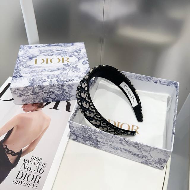 With Packaging Box Dior Dior New Cd Classic Letter Headband Simple And Practical