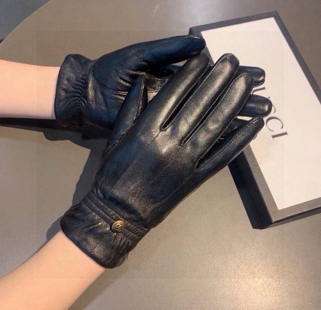 New Exclusive First Touch Screen Gloves Double-Line Cuff Gloves Gucci Gucci New