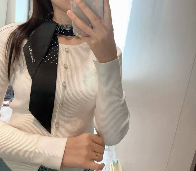 dior Twilly Scarf Miss Classic Shape Slender With Sharp Corners On Both Ends
