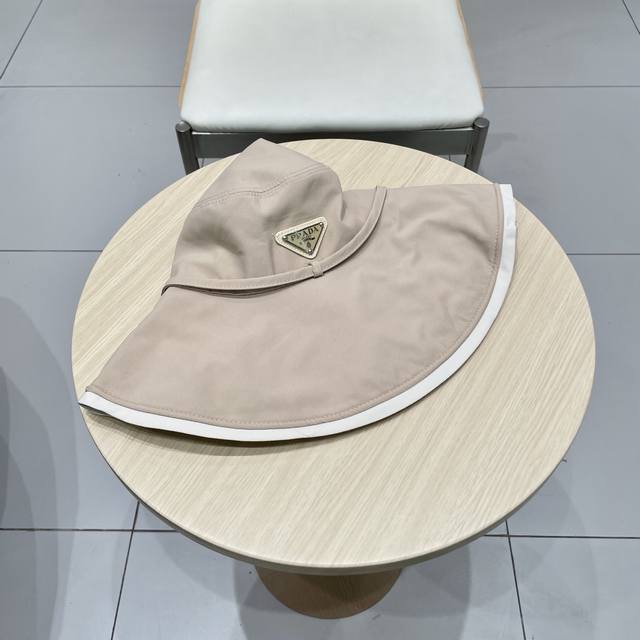 prada Prada Strappy Fisherman Hat Sun Hat Female Sun Protection Anti-Ultravio