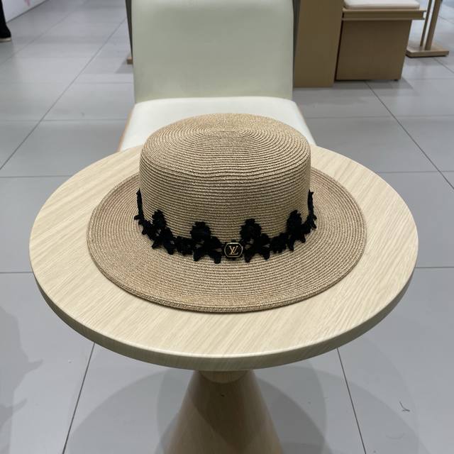Louis Vuitton Straw Hat Lace Embroidery Raffia Straw Sun Hat For Women Summer Tr