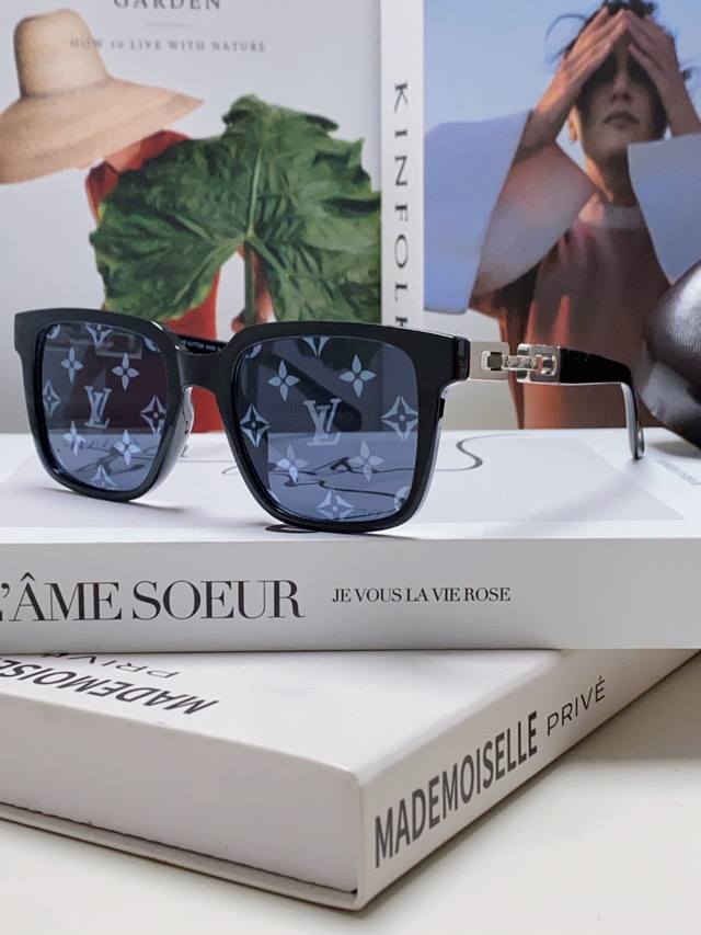 The Number Of Arrivals Is Limited. Lv Louis Vuitton's New European And American