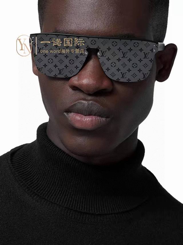 lv Louis Vuitton Letter Series Lv Internet Hits, Large Quantities Of Stock, S