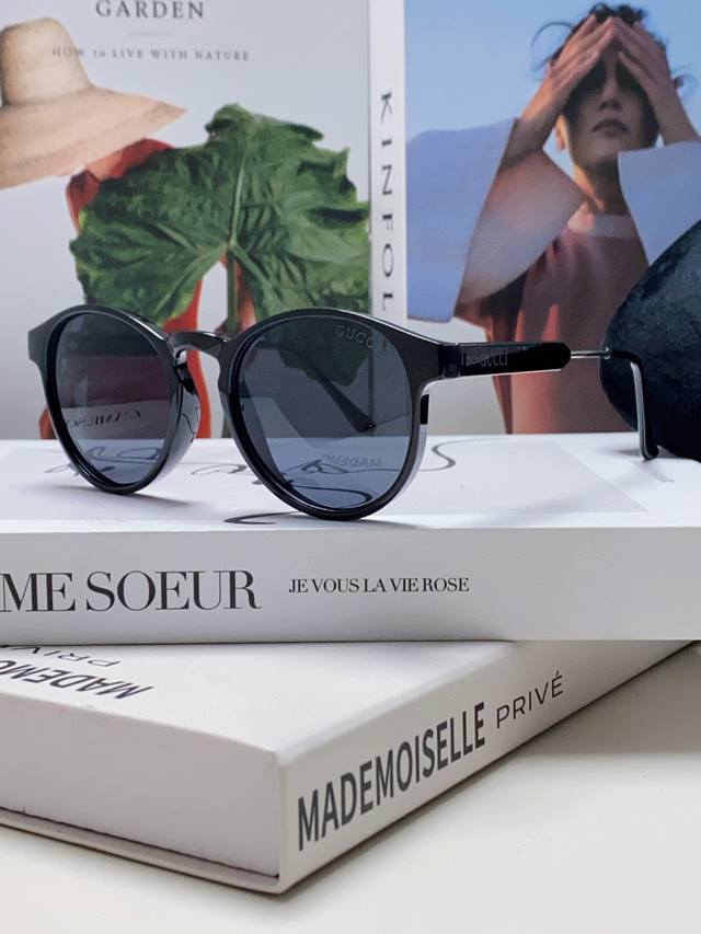 gucci 2025 New Sunglasses For Women, High-End Anti-Ultraviolet, Special Sun P
