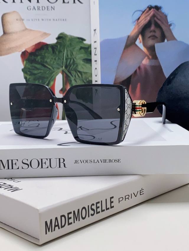 guccu Gucci 2025 Boutique Fashion Starry Sky Sunglasses Female G Letter Retro