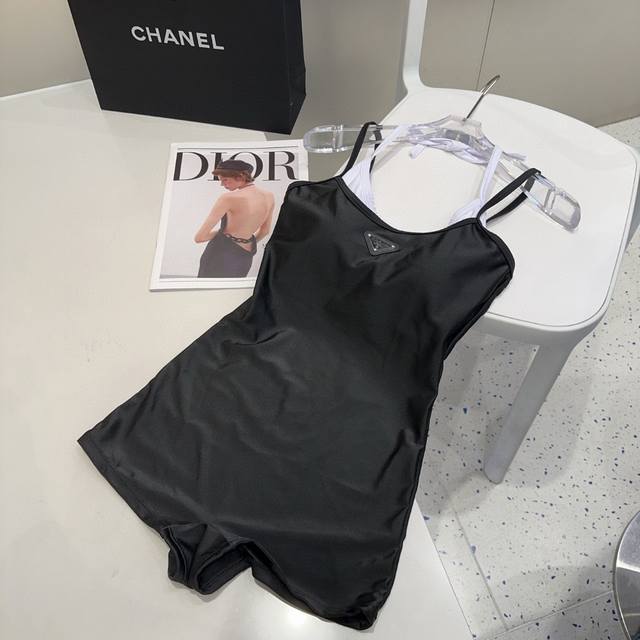 Burberry Swimsuit Fashionista Must-Have Super Figure Sml