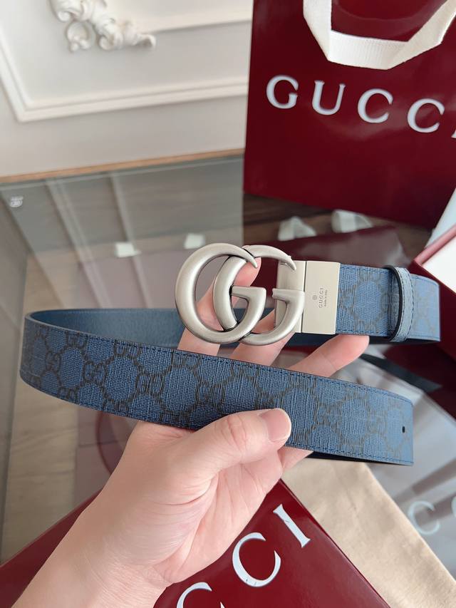 gucci 627055 Facjt Royal Blue Supreme Pvc Old Flower Blue Pigskin Pattern Bot