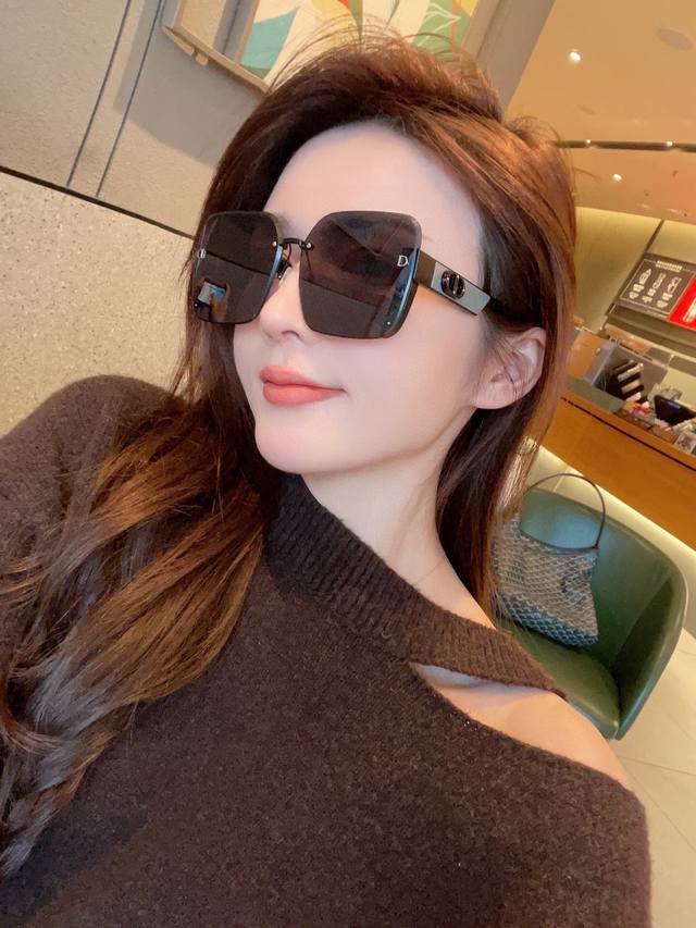 dior-Dior 2025 Spring New Trend Hot Fashion Square Frame Polarized Sunglasses