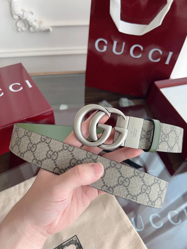 gucci 627055 Kaaad Apricot Supreme Pvc Old Flower Green Pigskin Pattern Botto