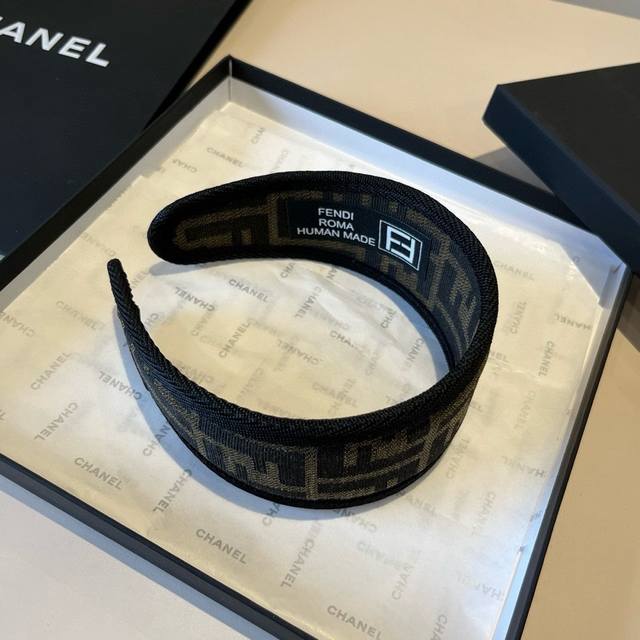 fd Fendi Original Old Flower Headband