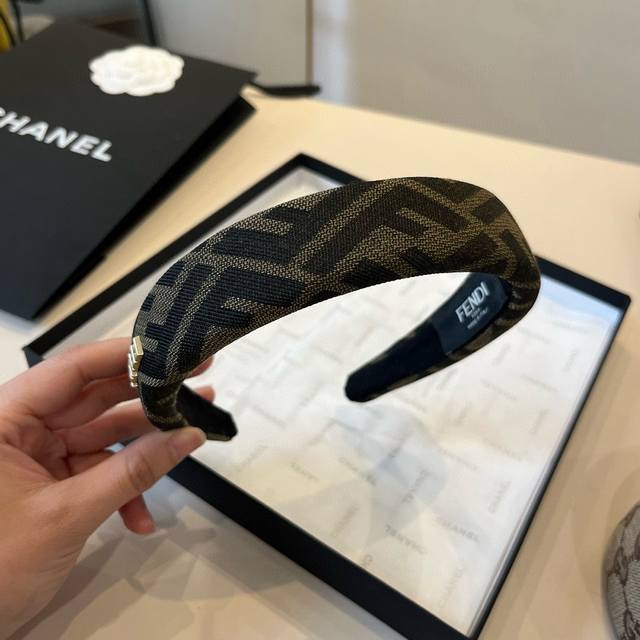 fd Fendi New Headband