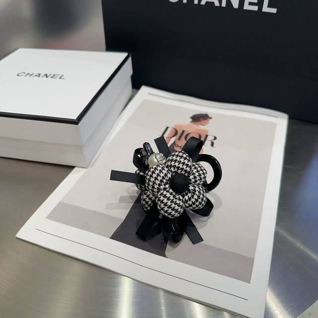 With Packaging Box Chanel Chanel's Latest Houndstooth Clip Is A Must-Have For Ce