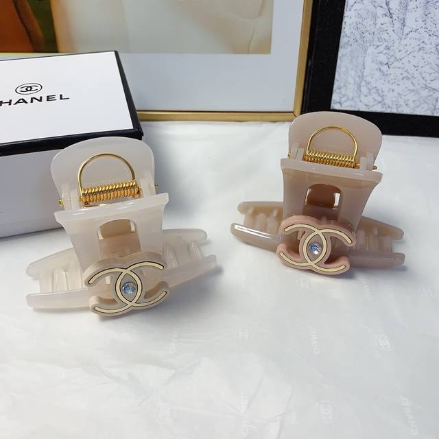 chanel Xiaoxiang Chanel Hairpin Acetate Logo Clip Temperament Versatile Daily