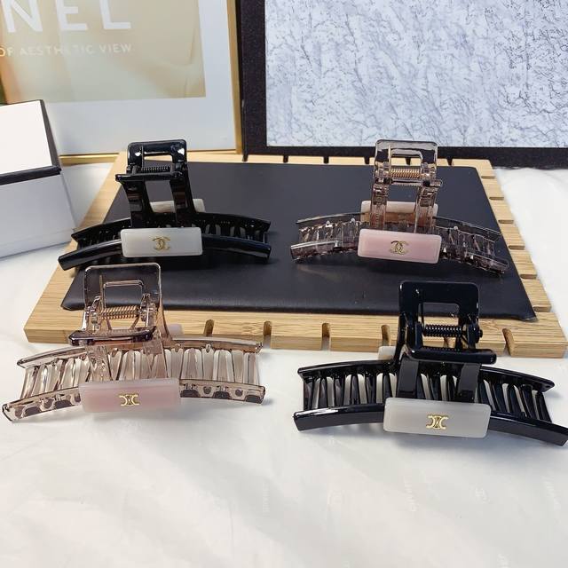 chanel Xiaoxiang Celine Celine Acetate Logo Clip Temperament Versatile Daily