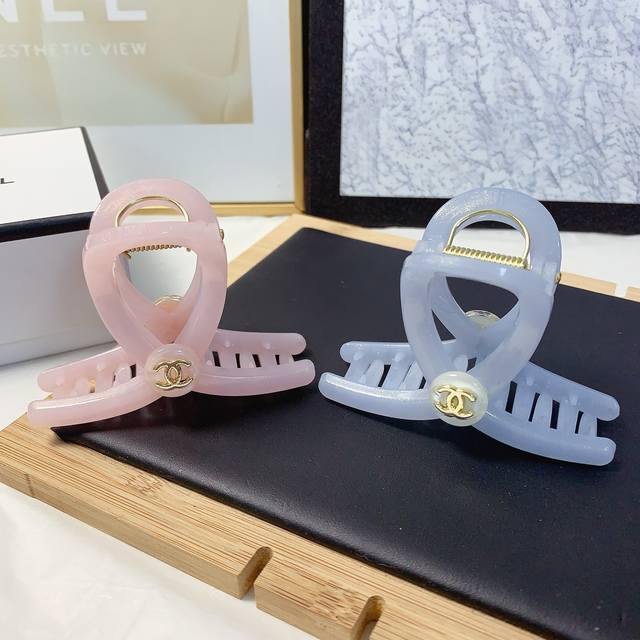 chanel Xiaoxiang Chanel Hairpin Acetate Logo Clip Temperament Versatile Daily