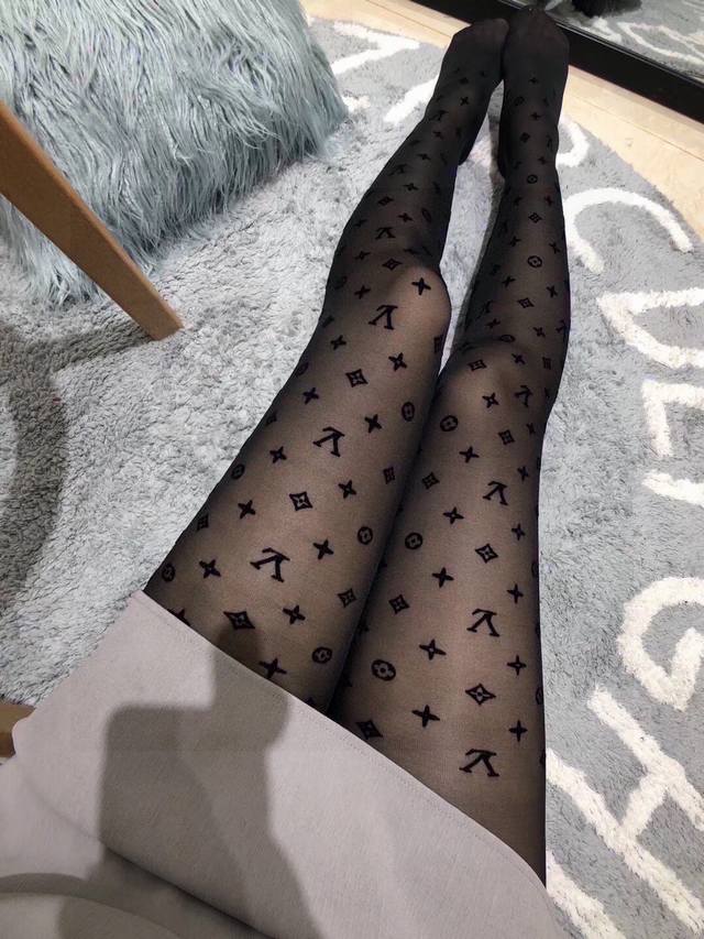 Special Packaging Louis Vuitton Louis Vuitton One-Piece Flocked Stockings, Popul