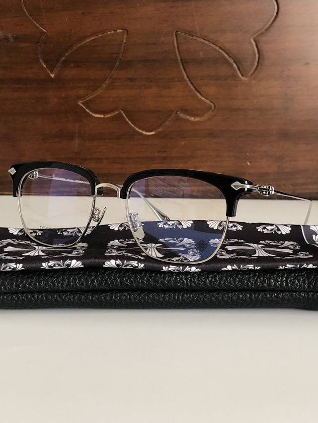 Same Chrome Heart Titanium Edition As Joker Xue Classic Eyebrow Frame Design Wit