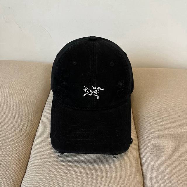Arc'teryx 2025 Spring New Simple Baseball Cap New Model Shipped Big Brand Model