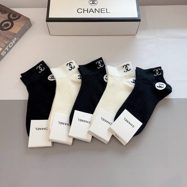 With Packaging 5 Pairs Per Box Chanel Classic Medium Socks High Version Pure Cot