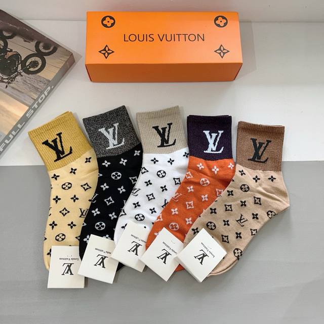 With Packaging 5 Pairs Per Box Lv Louis Vuitton Socks Are Super Popular Small It