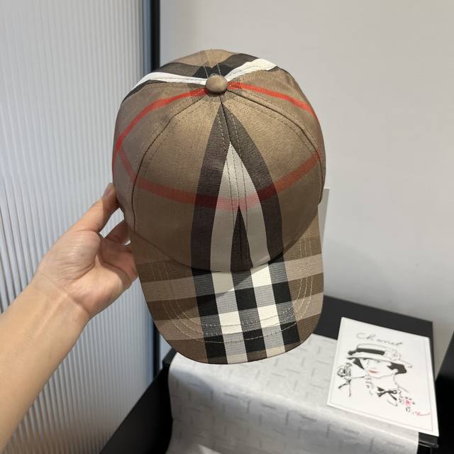 Burberry New Style Cap For Men And Women, Head Circumference 57Cm
