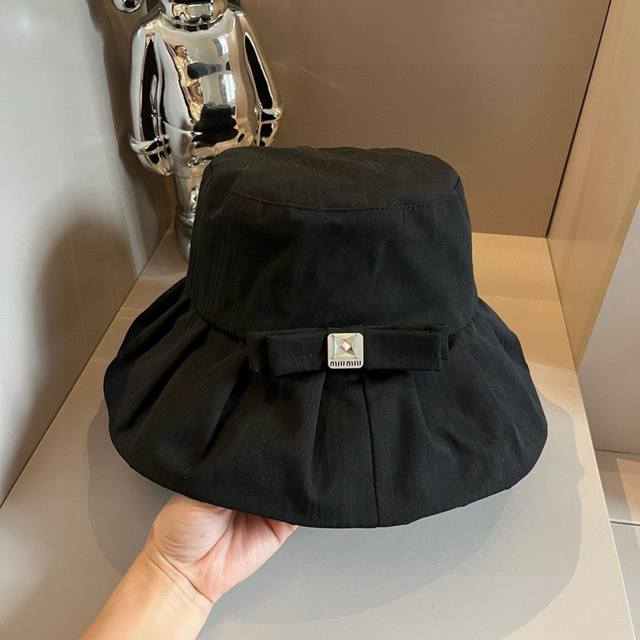 miumiu Spring And Summer New Cloth Hat Pleated Fisherman Hat Head Circumferen