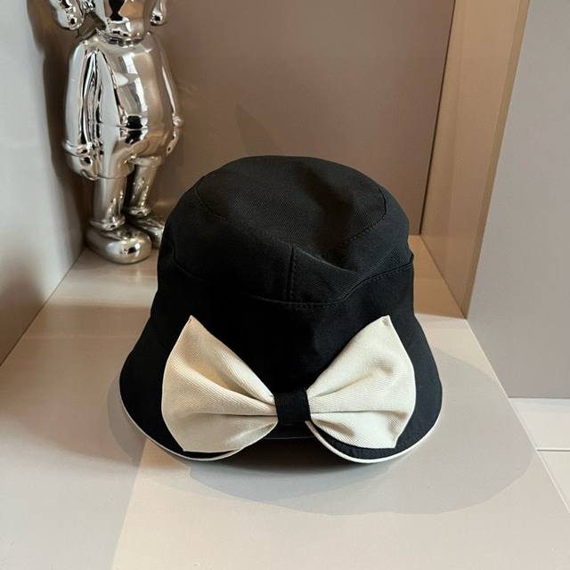 celine New Bow Fisherman Hat Cloth Hat Head Circumference 57Cm