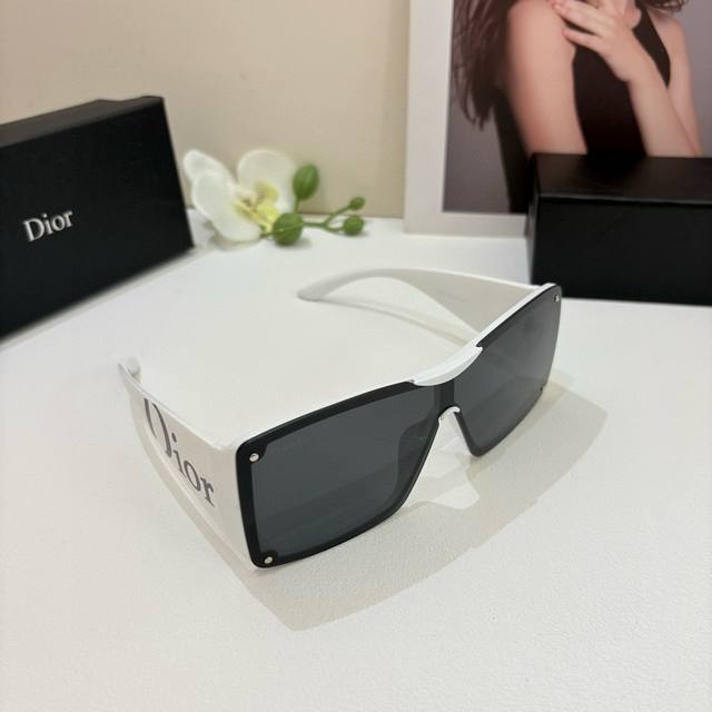dior Dior New Fashion One-Piece Sunglasses For Men And Women, European And Am
