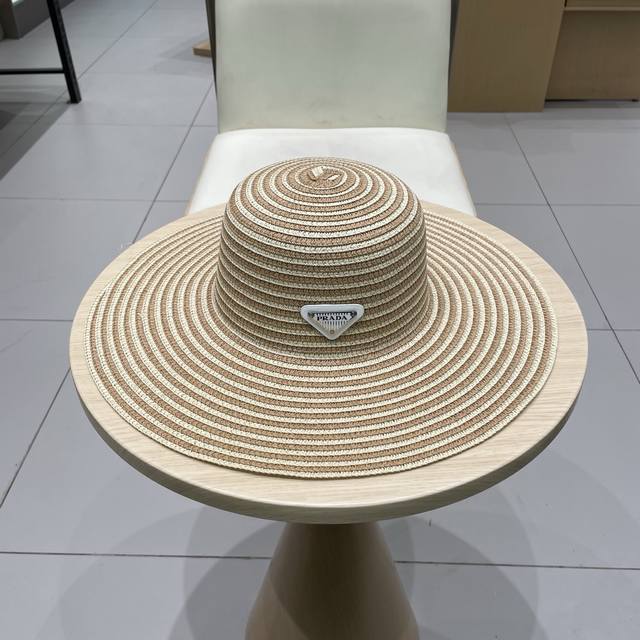 Prada Prada Ladies Summer Foldable Sun Hat Beach Hat Large Brim Sun Hat Large Br