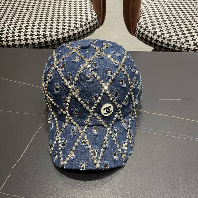 Chanel Chanel Summer Trend Brand Hole Cowboy Hat Ladies Rhinestone Hat Retro Har