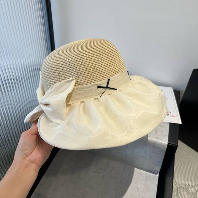 miumiu Miu Miu New Lantern Hat Sun Hat Anti-Ultraviolet Brim Head Circumferen