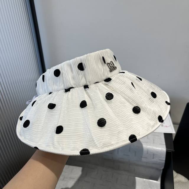 miumiu Miu Miu Shell Hat Hollow Top Sun Hat Adjustable