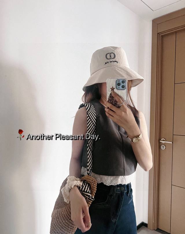 With Dust Bag Dior 2025 Spring And Summer New Bow Simple Fisherman Hat All-Match