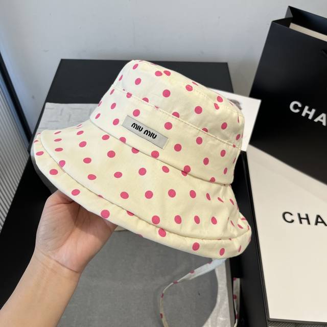 miumiu Miu Miu New Style Fisherman Hat Sun Hat Head Circumference 57Cm